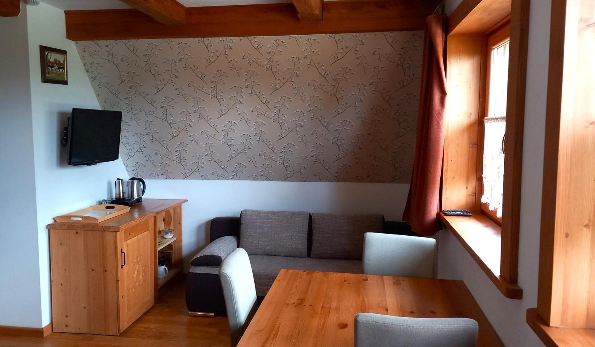 Dom Pod Smokami Apartment Bukowina Tatrzanska Ngoại thất bức ảnh